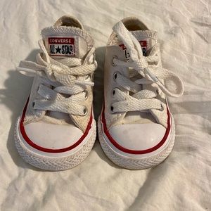 Size 4 converse
